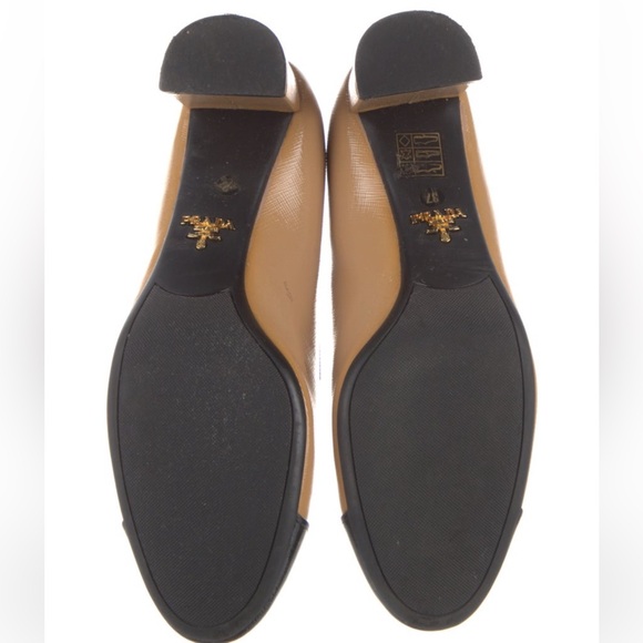 Prada heels - Picture 4 of 4